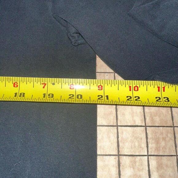 Vintage Quiksilver T Shirt Distressed Size Large - Picture 9 of 10